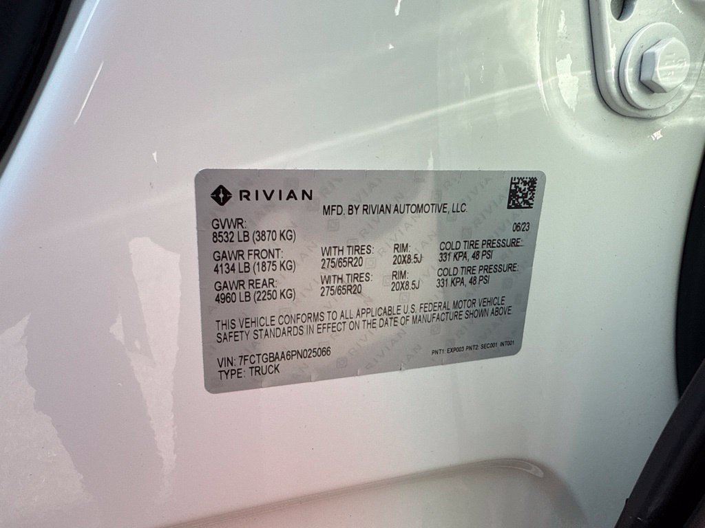 Used 2023 Rivian R1T Adventure Dual AWD/4WD image 17