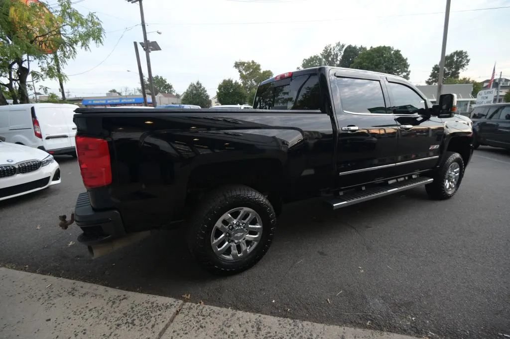 Used 2019 Chevrolet Silverado 3500 LTZ w/ Duramax Plus Package AWD/4WD image 5