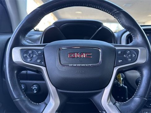 Used 2022 GMC Canyon Denali image 21