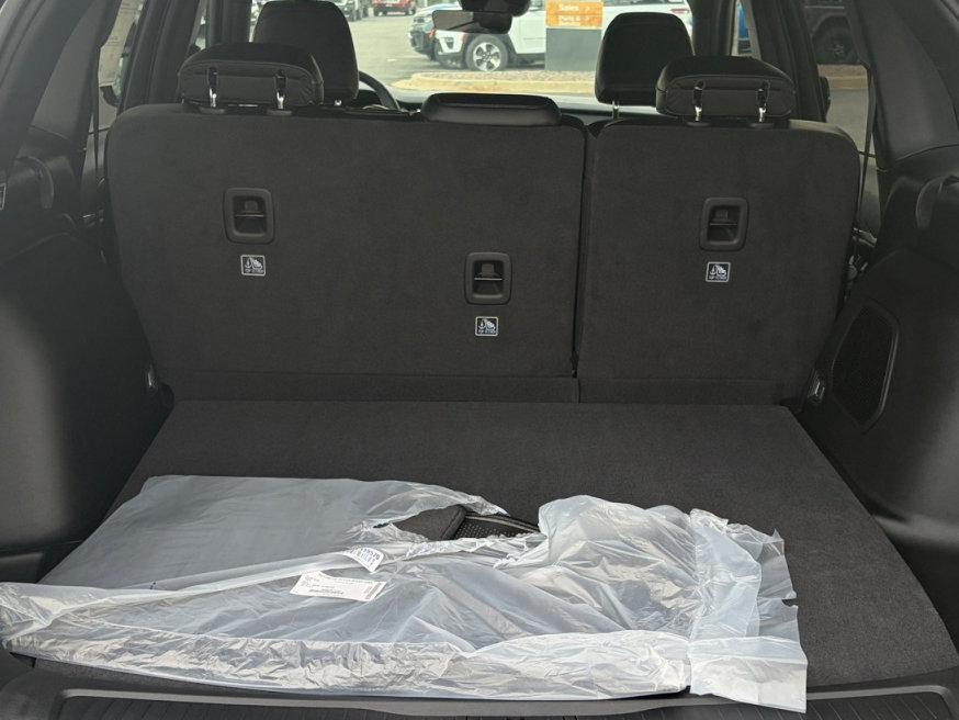 New 2026 Jeep Grand Cherokee Limited w/ Trailer Tow Package AWD/4WD image 29