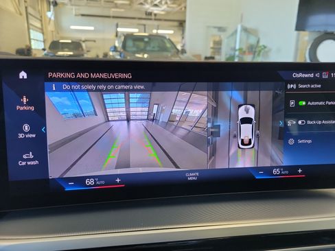 Used 2023 BMW i4 eDrive40 w/ Premium Package RWD image 26