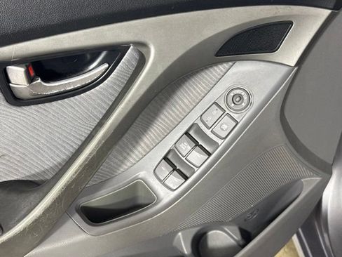 Used 2011 Hyundai Elantra GLS w/ Preferred Equipment Pkg 3 FWD image 13