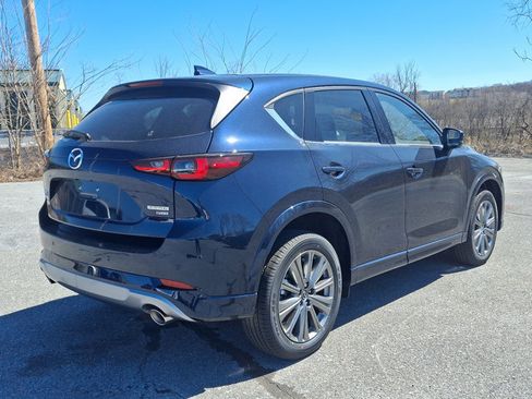 New 2025 MAZDA CX-5 Signature image 6
