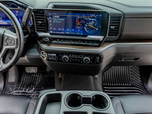 Used 2025 Chevrolet Silverado 2500 LT w/ Trail Boss Package image 22