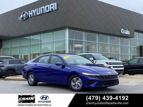 Used 2024 Hyundai Elantra SE FWD image 1