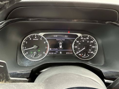 Used 2023 Nissan Pathfinder SL w/ Black Appearance Package AWD/4WD image 35
