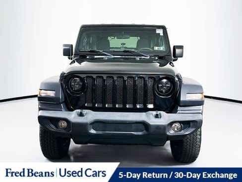 Used 2018 Jeep Wrangler Sport image 2