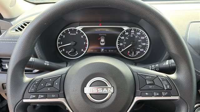 Certified 2024 Nissan Sentra SV FWD image 11