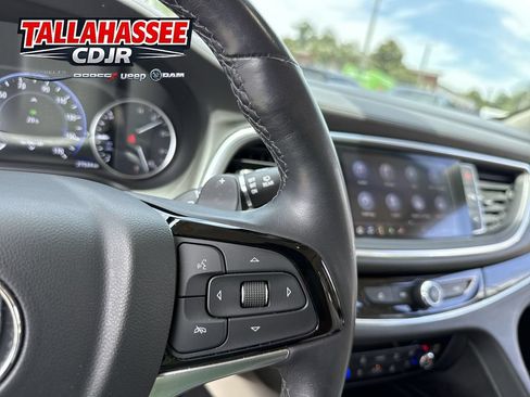 Used 2023 Buick Enclave Avenir w/ Avenir Technology Package FWD image 18