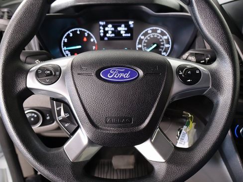 Used 2020 Ford Transit Connect XL image 3