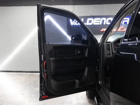 Used 2017 RAM 1500 Express w/ Express Value Package RWD image 28