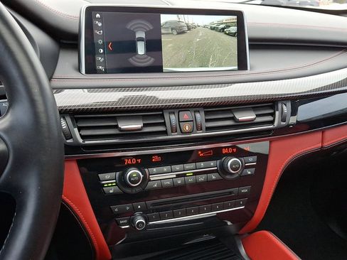 Used 2018 BMW X5 M image 24