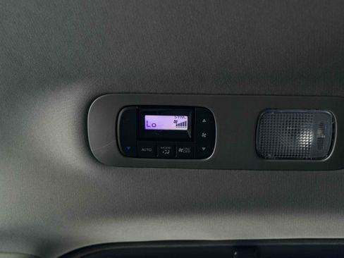 Used 2024 Honda Odyssey EX-L image 42