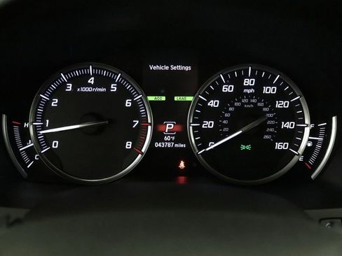 Certified 2017 Acura MDX SH-AWD w/ Technology Package image 3