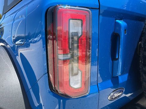 Used 2023 Ford Bronco Badlands AWD/4WD image 7