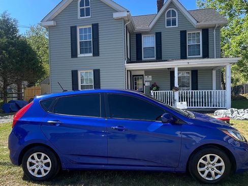 Used 2013 Hyundai Accent GS FWD image 6