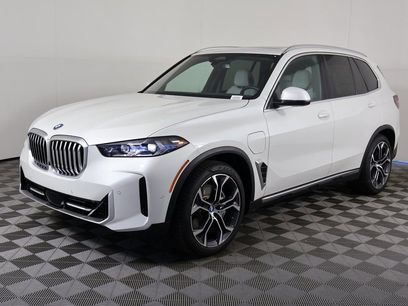 New 2025 BMW X5 xDrive50e w/ Parking Assistance Package