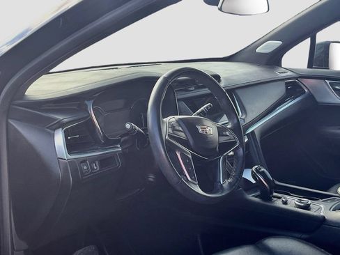 Used 2024 Cadillac XT5 Premium Luxury AWD/4WD image 9