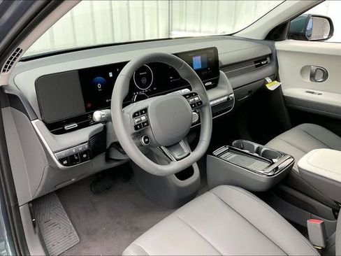 New 2026 Hyundai Ioniq 5 SEL image 8