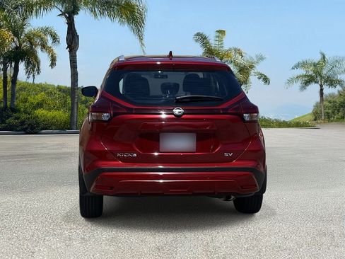 Certified 2023 Nissan Kicks SV FWD image 4
