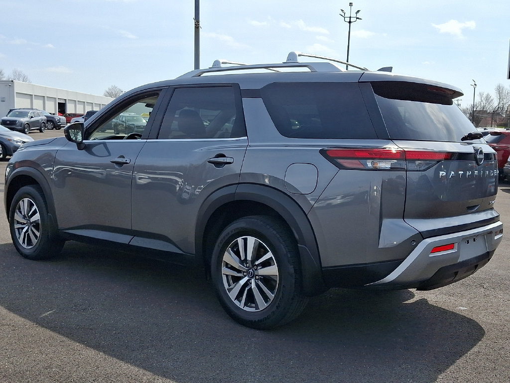 Certified 2023 Nissan Pathfinder SL AWD/4WD image 4
