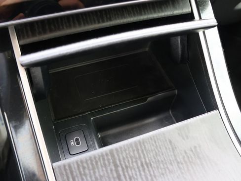 Used 2024 Land Rover Range Rover Velar Dynamic HSE image 47