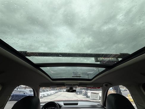 Used 2021 Volkswagen Atlas SEL Premium image 34