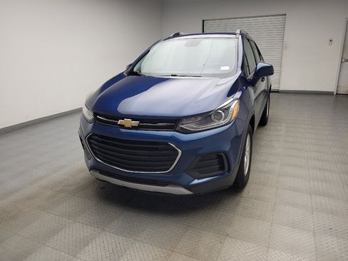 Used 2020 Chevrolet Trax LT FWD image 15