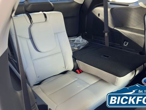 New 2026 Ford Explorer Platinum w/ LUX Leather Package image 20