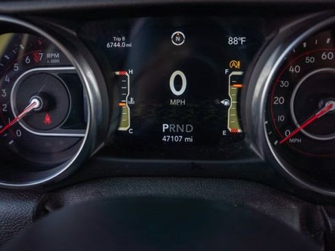 Used 2020 Jeep Gladiator Rubicon AWD/4WD image 17