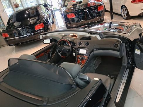 Used 2006 Mercedes-Benz SL 500 image 32