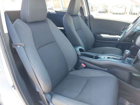 Used 2022 Honda HR-V EX image 10