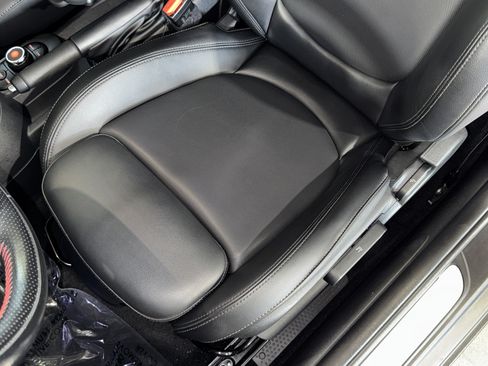 Used 2020 MINI Cooper S w/ Premium Package FWD image 31