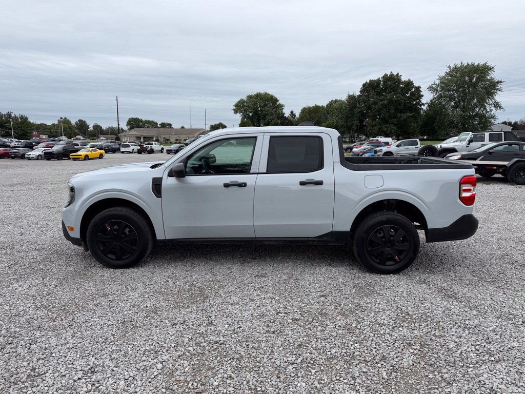 Used 2025 Ford Maverick XL FWD image 4