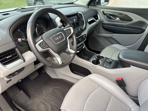 Used 2022 GMC Terrain SLT w/ LPO, Floor Liner Package FWD image 24