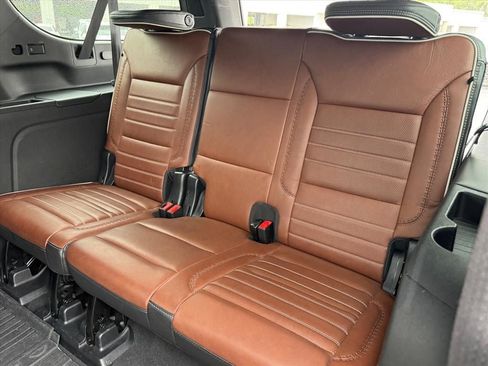Used 2023 GMC Yukon XL Denali Ultimate w/ LPO, Floor Liner Package AWD/4WD image 16