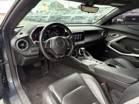Used 2019 Chevrolet Camaro SS RWD image 11