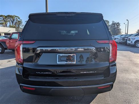Used 2023 GMC Yukon XL Denali Ultimate image 4