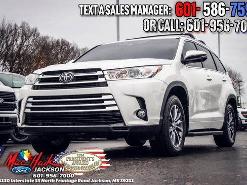 Used 2018 Toyota Highlander XLE image 2