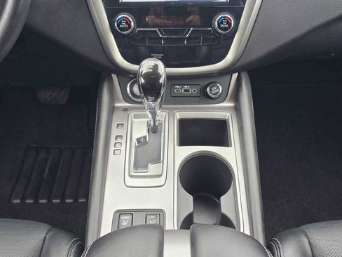 Used 2024 Nissan Murano SL image 13