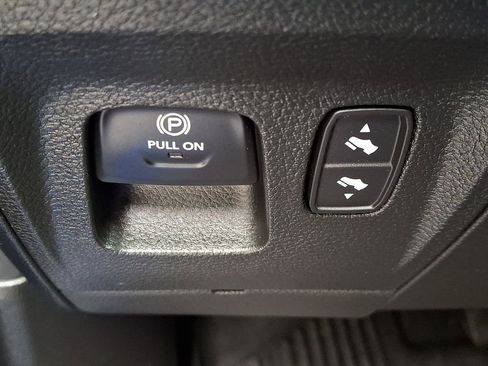 Used 2023 RAM 1500 Big Horn AWD/4WD image 28
