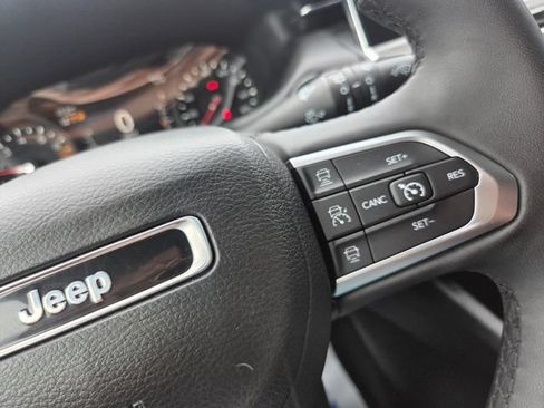 Used 2023 Jeep Compass Limited AWD/4WD image 19