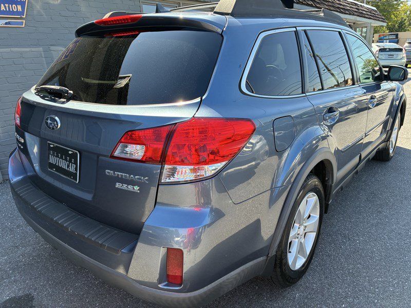 Used 2014 Subaru Outback 2.5i Premium AWD/4WD image 6