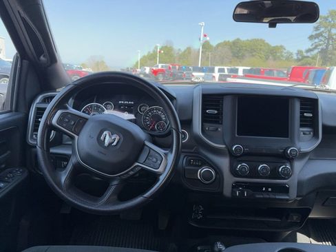 Used 2024 RAM 2500 Tradesman w/ Chrome Appearance Group image 10