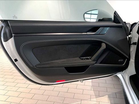 Used 2022 Porsche 911 GT3 image 26