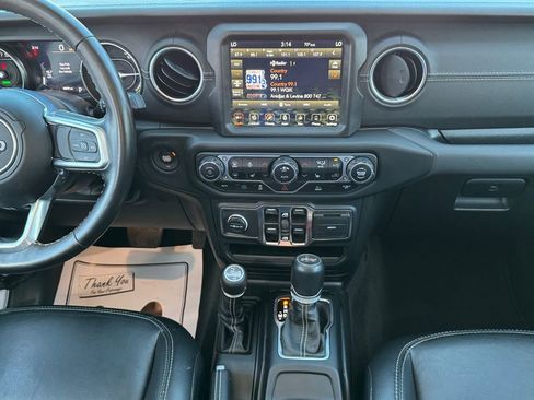 Used 2023 Jeep Wrangler Unlimited Sahara w/ Cold Weather Group image 16