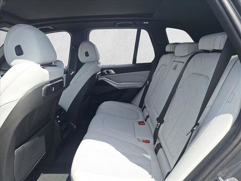 Used 2025 BMW X5 sDrive40i w/ Premium Package RWD image 15
