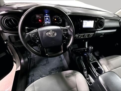 Certified 2019 Toyota Tacoma SR AWD/4WD image 14