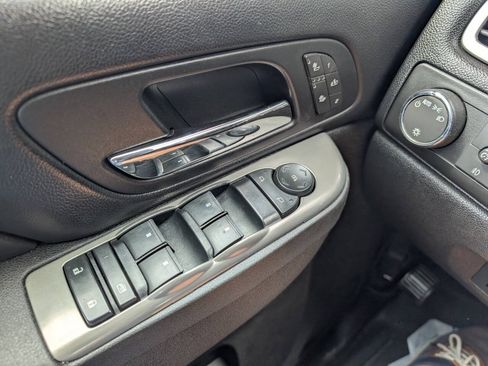 Used 2012 Chevrolet Silverado 2500 LTZ w/ LTZ Plus Package AWD/4WD image 18