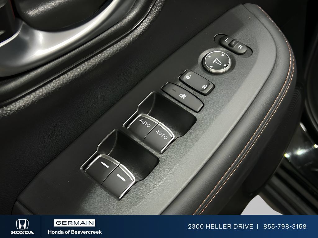Used 2024 Honda HR-V Sport image 14